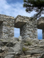 Monument of the Main Peak of Dabie Mountain