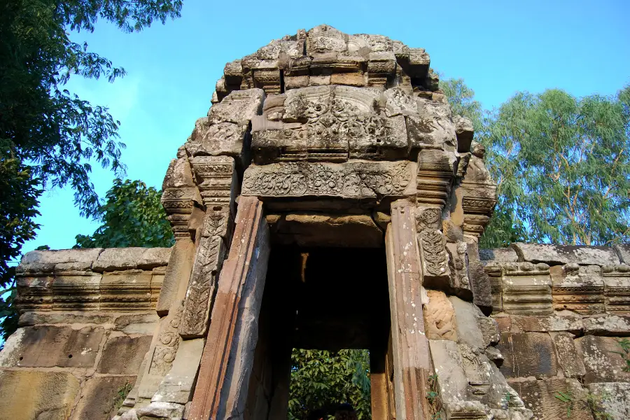 西梅奔寺