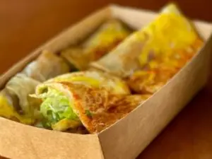 云顶美食城(长白山万达店)