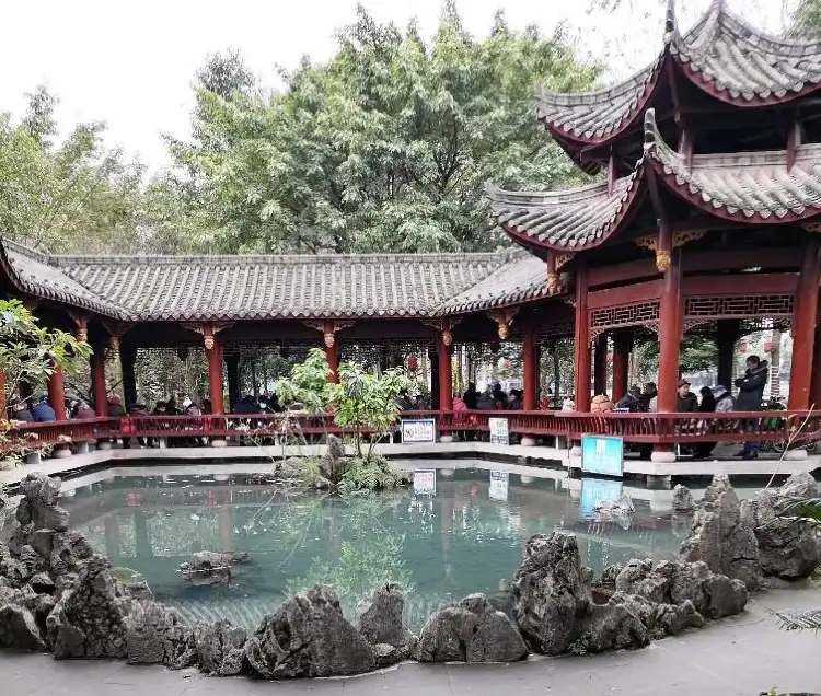 Hotels near Junlian Population Cultural Square