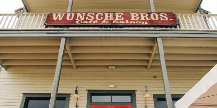 Wunsche Bros. Cafe & Saloon