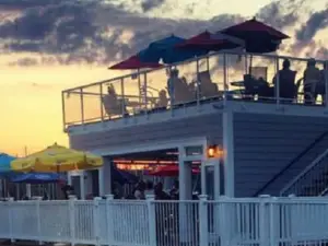 Skipper's Pier Restaurant & Dock Bar