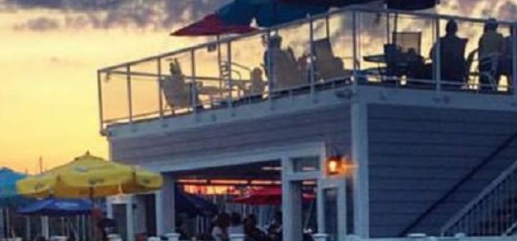 Skipper's Pier Restaurant & Dock Bar