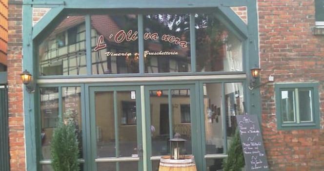 L'Oliva nera - Vineria e Bruschetteria