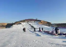 駝城滑雪場