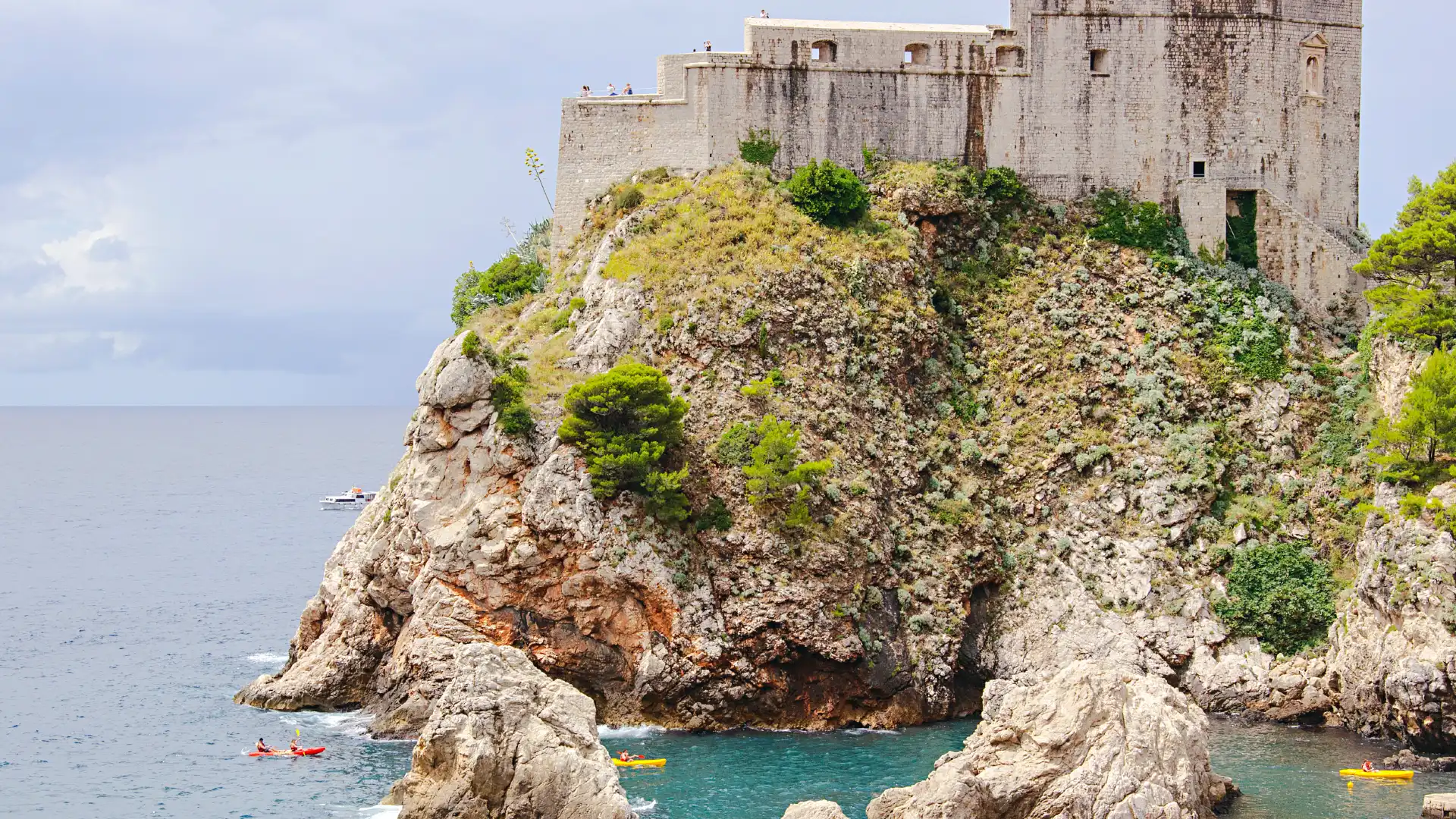 Hotel dekat Fort Lovrijenac