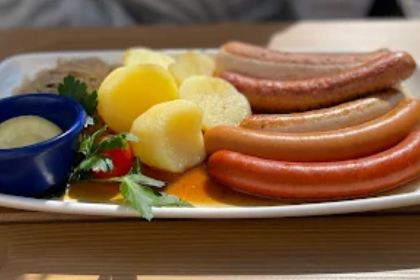 WEISSES BRÄUHAUS IM TAL