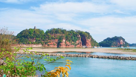 Le Shan Supine Buddha