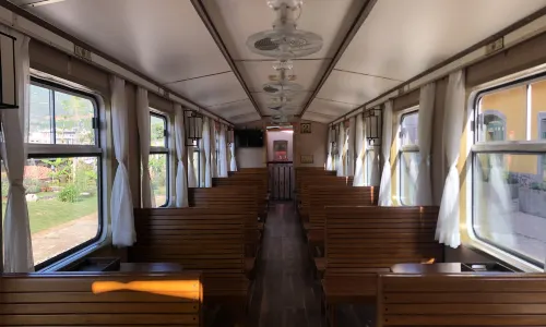 Shiping Narrow Gauge Train