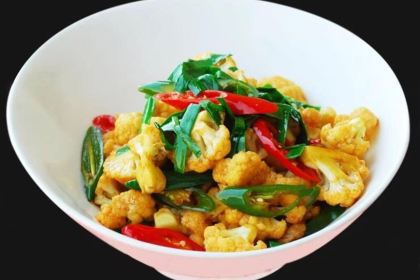 SHAN SHUI YUAN DA JIU DIAN BAI LE MEN CAN YIN BU