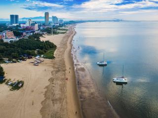 台北飛黃金海岸的時間