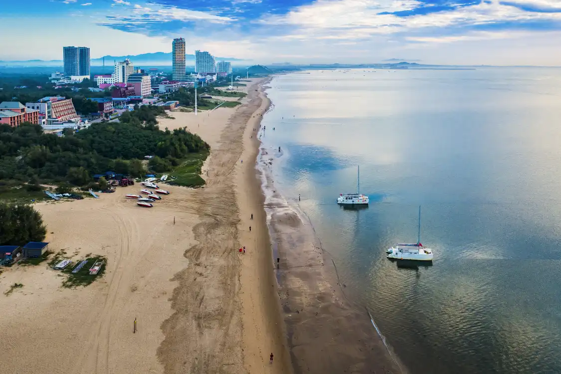 Hotels near Gold Coast - Beach