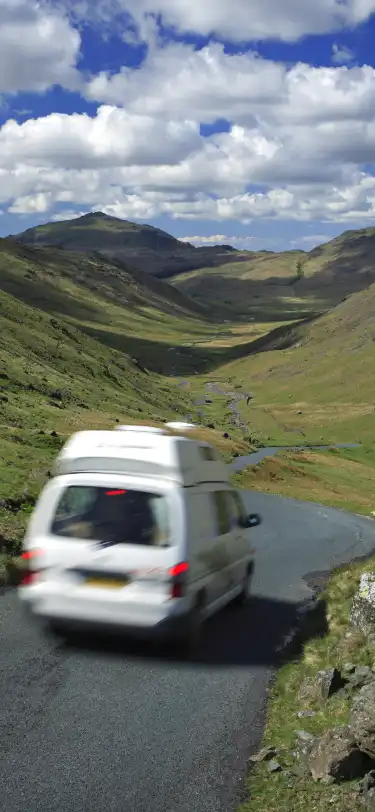 イギリスカンブリアで、駐車場のあるホテル