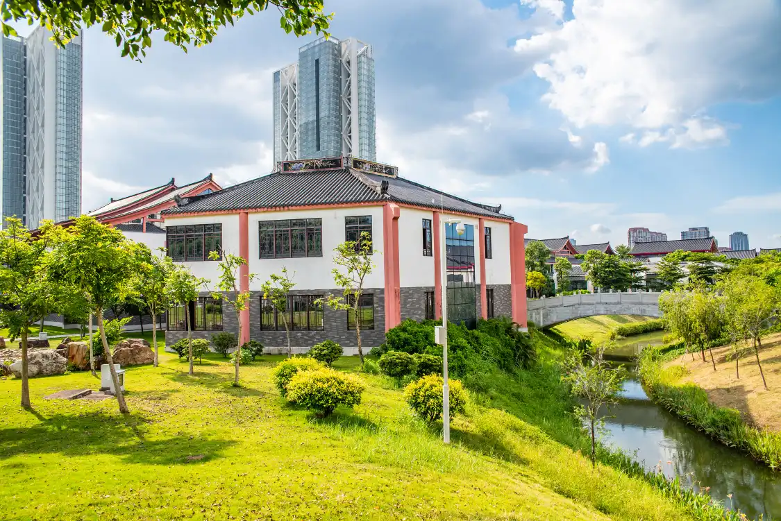 Hotels near Water Museum Garden