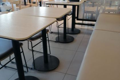 德克士(甘谷店)