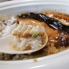 He's House User Photo