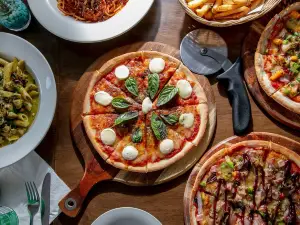 Tredici Wood Fired Pizza Bar