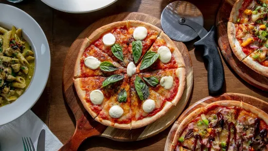 Tredici Woodfired Pizza Bar and Restaurant