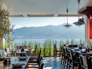 天邊的雲 Sky Cloud | 麓途美宿· Holiday Villa 懸崖海景度假飯店（大理洱海店）·天邊的雲海景餐廳