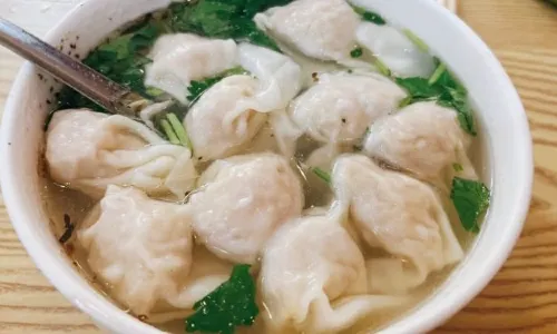 石门侯·石门馄饨侯(革新北街店)