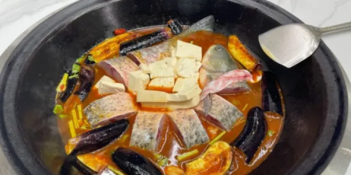 老漁翁笨鍋燉(迎賓路總店)