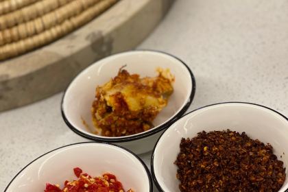 生态蒸汽石锅鱼石锅鸡