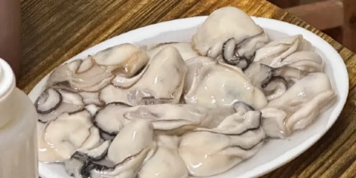 榮記生蠔雞煲(英勇路店)