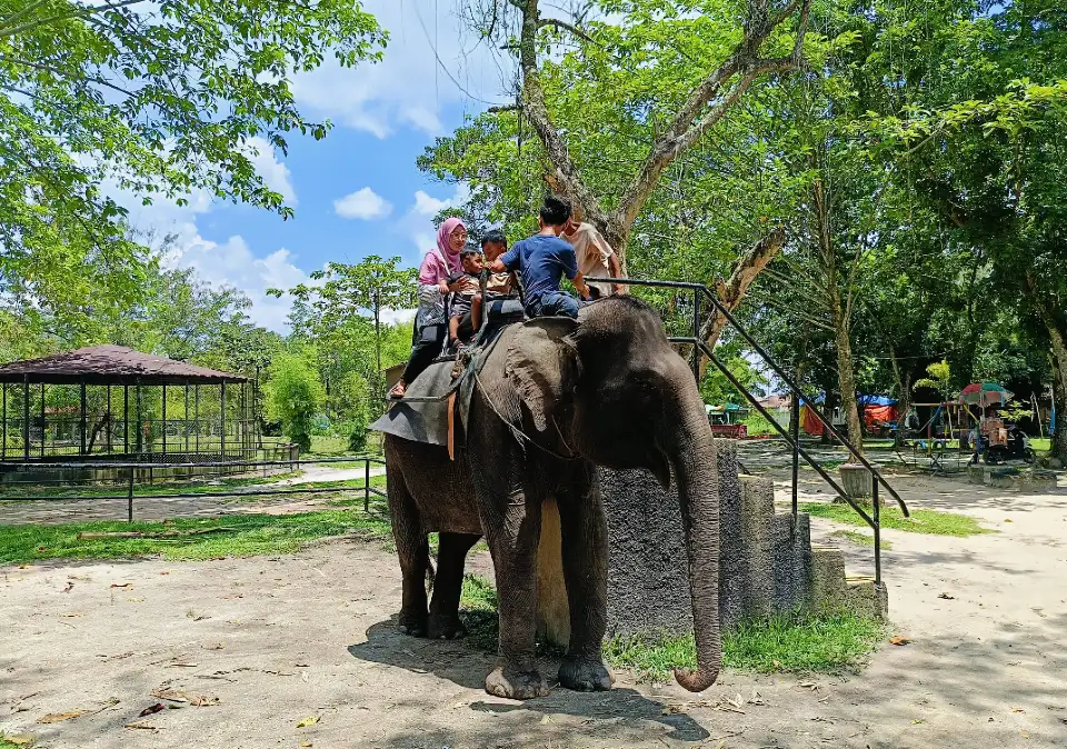 Kasang Kulim Zoo