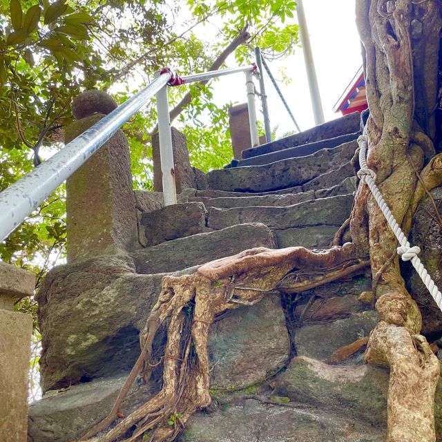 海の上のパワースポット"荒平天神"