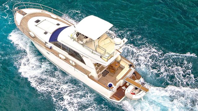 Sightseeing Boats in Sanya