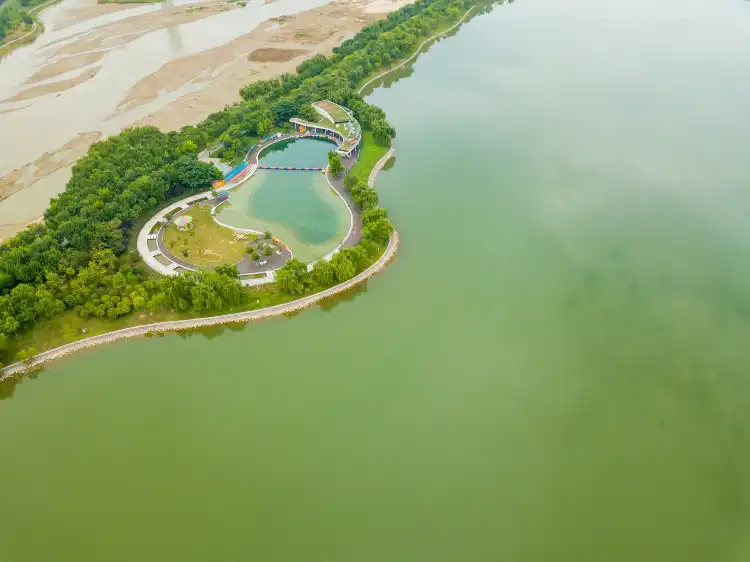 Hotels near Xianghu Ecology Wetland Park