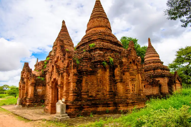 Hotels in der Nähe von Paya Thone Zu