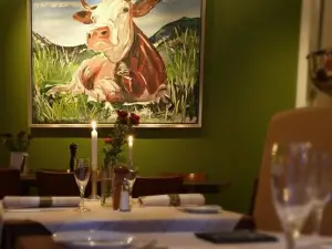 EBERT Restaurant & Bar