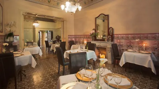 La Vila Restaurant
