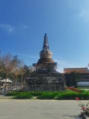 Yanfu Temple Shuangta