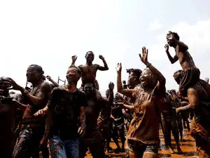 Cangyuan Black Carnival