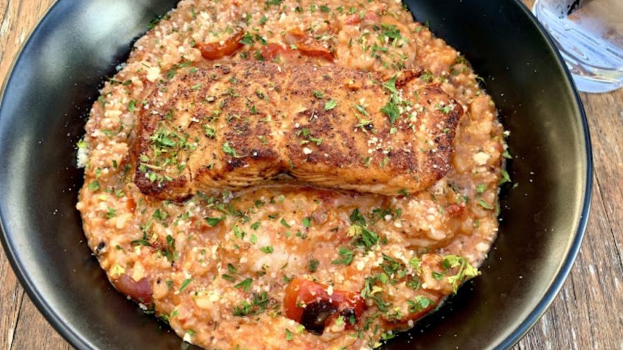 Canopy Central Cafe And Bar