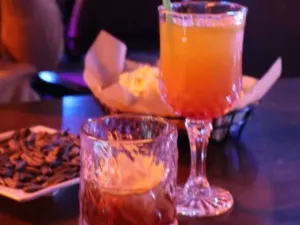 MASK Music &Craft Bar