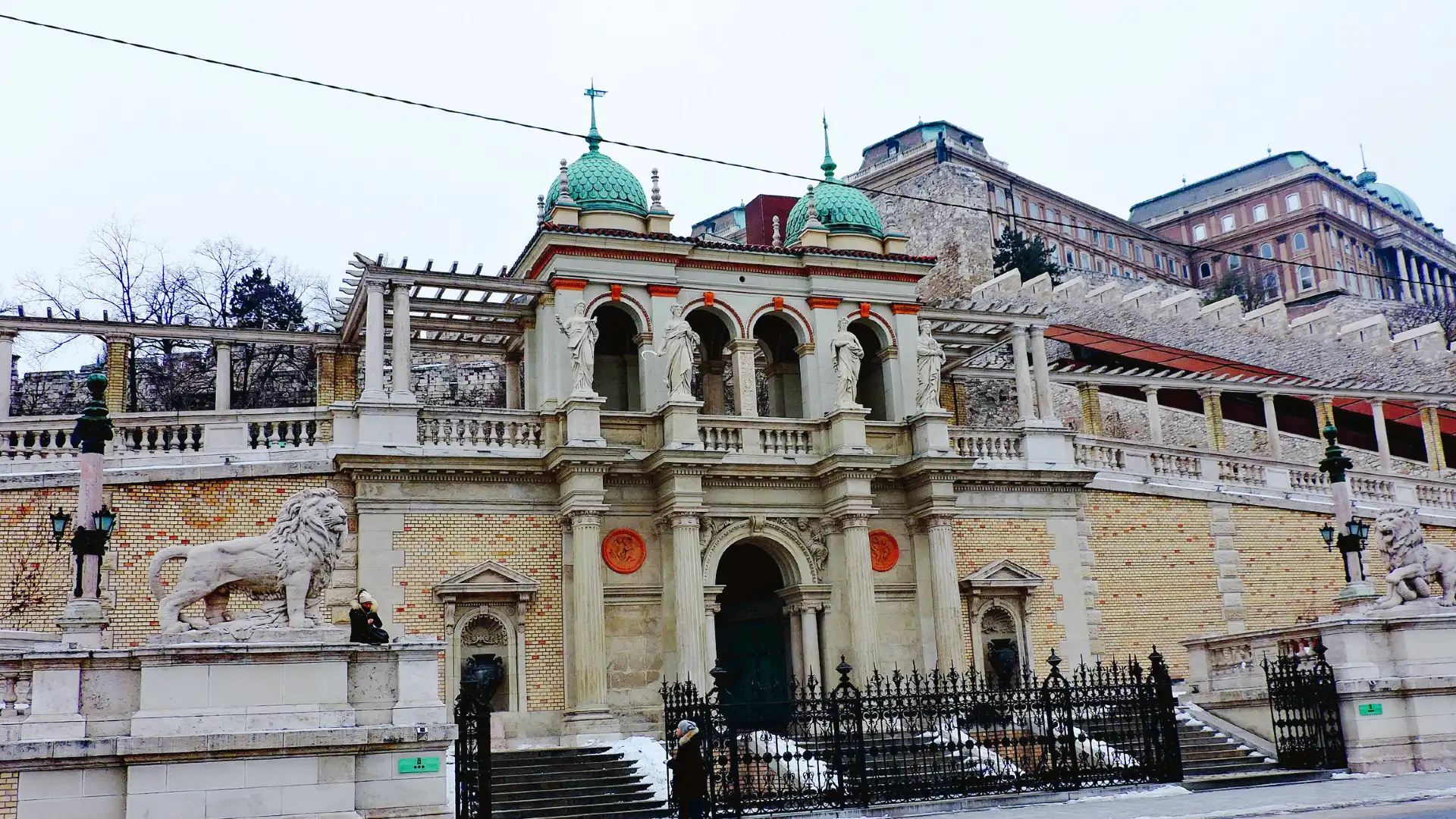 Hotels near Castle Garden Bazaar