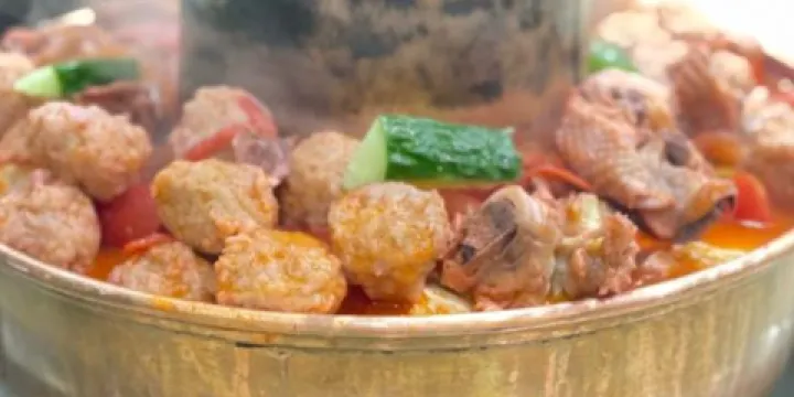 銅鍋野菜生態食材湯鍋