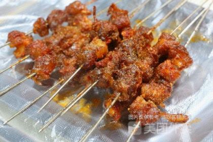 利焱特色烤羊腿(龙凤家园店)