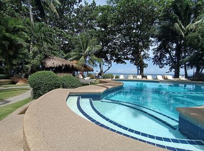 Mike's Dauin Beach Resort