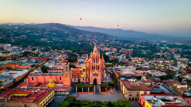 1_Hot air ballooning in Mexico