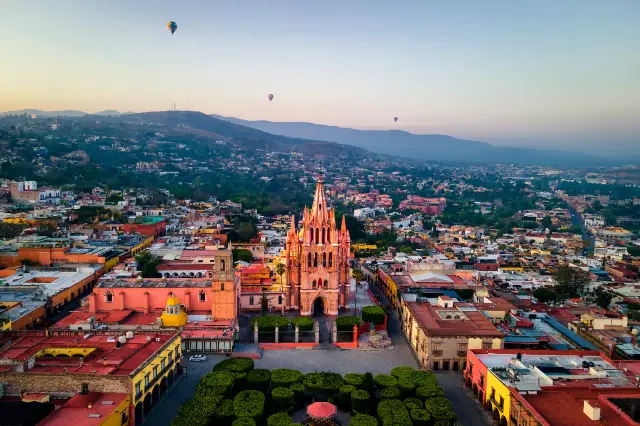 Hot air ballooning in Mexico