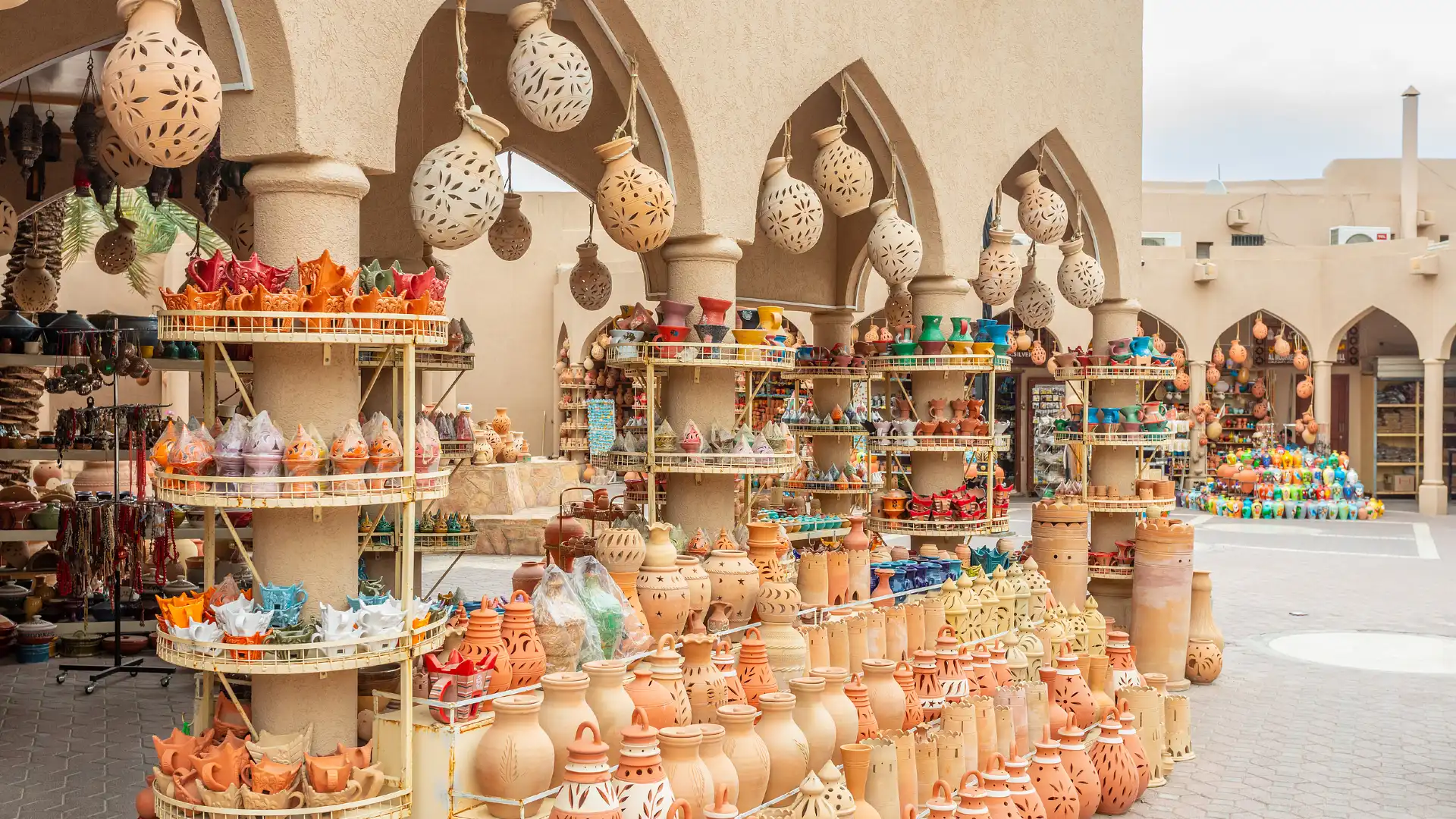 Hotels near Nizwa Central Souq