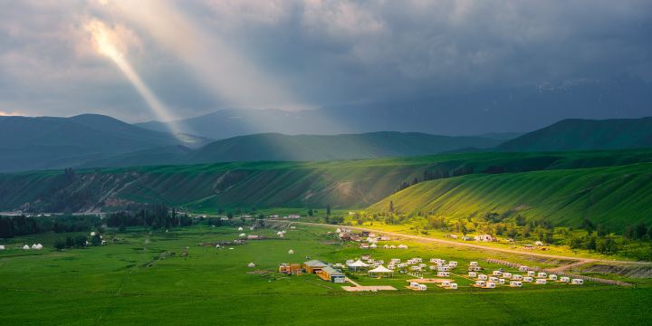Tangbula Grassland