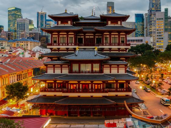 Buddha Tooth Relic Temple