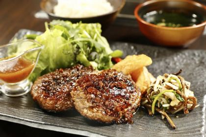 Yakiniku Monogatari USHIWAKA