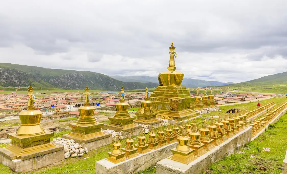 Hotels near Manigangexiang