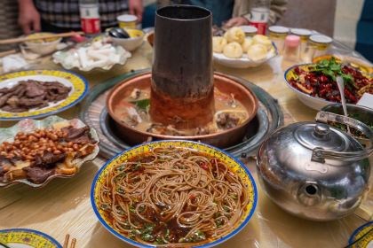 赟赟铜火锅烧烤